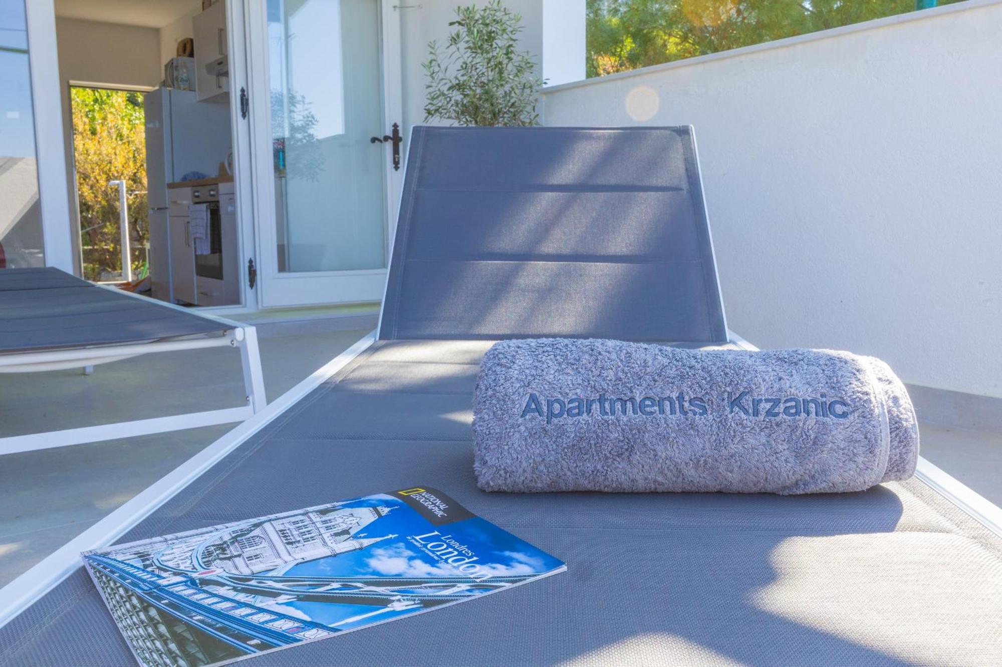 Apartments Krzanic Podgora Buitenkant foto